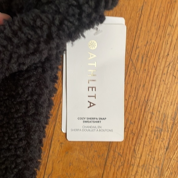 NWT ATHLETA black Cozy Sherpa Fleece Snap Pullover Sweatshirt Size L - Picture 4 of 7